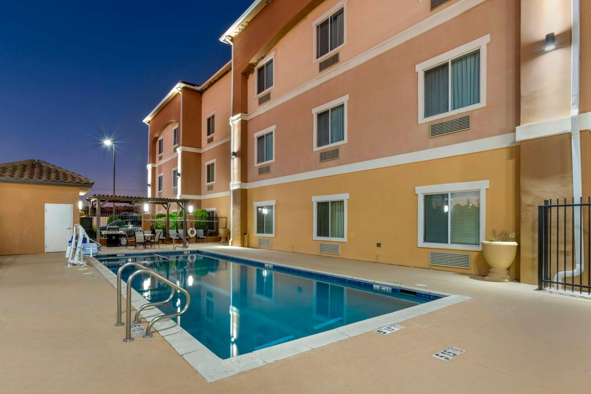 Best Western Sonora Inn & Suites Nogales Exterior photo